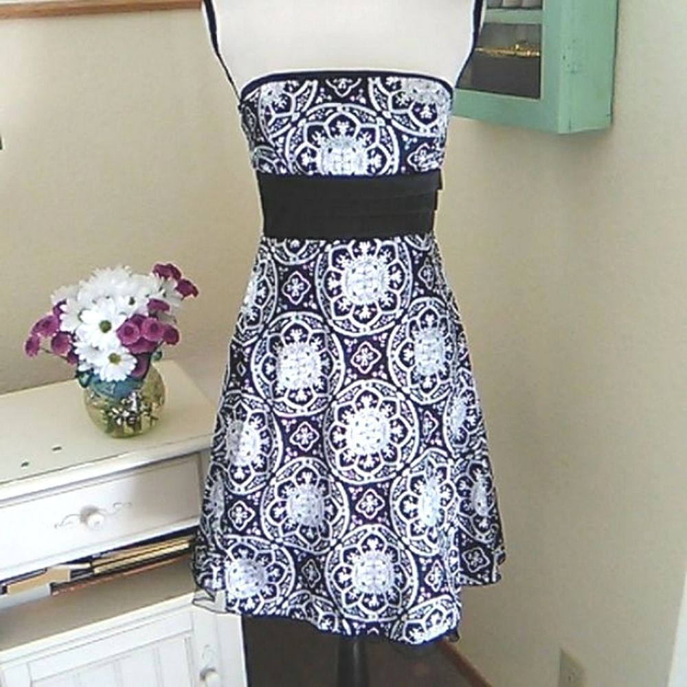 Trixxi Black and White Satin Strapless Evening Dress